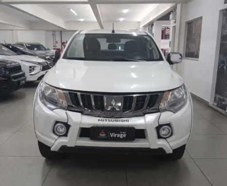 MITSUBISHI L 200 Triton 2.4 16V SPORT HPE 4X4 CABINE DUPLA TURBO DIESEL AUTOM�TICO, Foto 6
