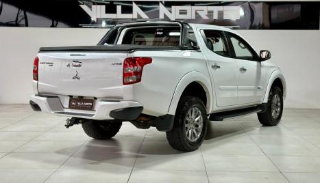 MITSUBISHI L 200 Triton 2.4 16V SPORT HPE-S 4X4 CABINE DUPLA TURBO DIESEL AUTOM�TICO, Foto 6