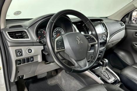 MITSUBISHI L 200 Triton 2.4 16V SPORT HPE-S 4X4 CABINE DUPLA TURBO DIESEL AUTOM�TICO, Foto 9