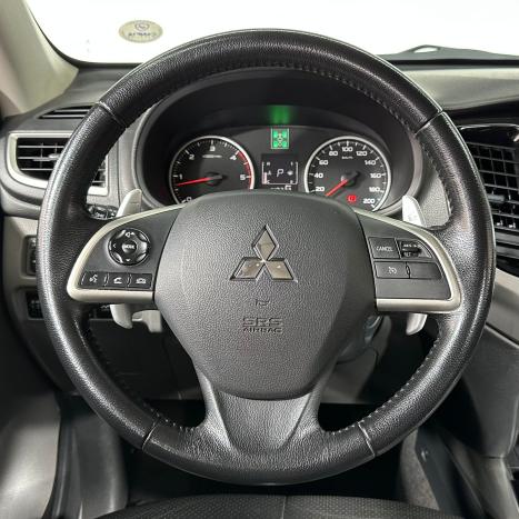 MITSUBISHI L 200 Triton 2.4 16V SPORT HPE-S 4X4 CABINE DUPLA TURBO DIESEL AUTOM�TICO, Foto 10