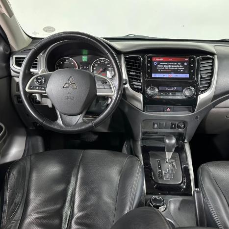 MITSUBISHI L 200 Triton 2.4 16V SPORT HPE-S 4X4 CABINE DUPLA TURBO DIESEL AUTOM�TICO, Foto 12