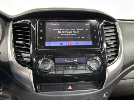 MITSUBISHI L 200 Triton 2.4 16V SPORT HPE-S 4X4 CABINE DUPLA TURBO DIESEL AUTOM�TICO, Foto 13