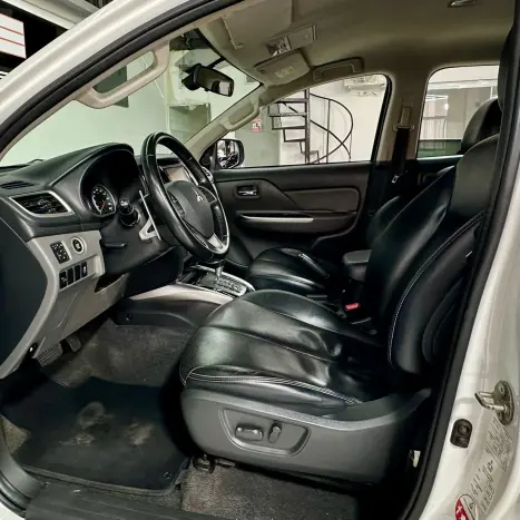 MITSUBISHI L 200 Triton 2.4 16V SPORT HPE-S 4X4 CABINE DUPLA TURBO DIESEL AUTOM�TICO, Foto 20