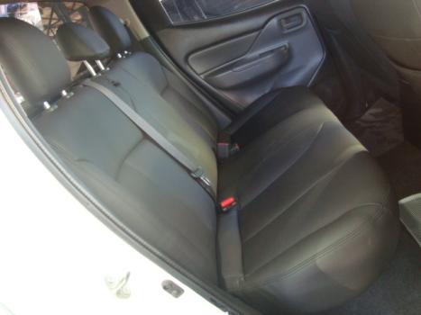 MITSUBISHI L 200 Triton 3.2 16V GL 4X4 CABINE DUPLA TURBO DIESEL INTERCOOLER, Foto 5