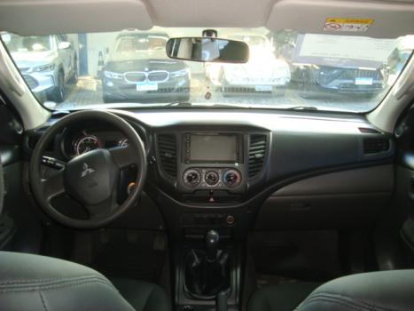 MITSUBISHI L 200 Triton 3.2 16V GL 4X4 CABINE DUPLA TURBO DIESEL INTERCOOLER, Foto 6