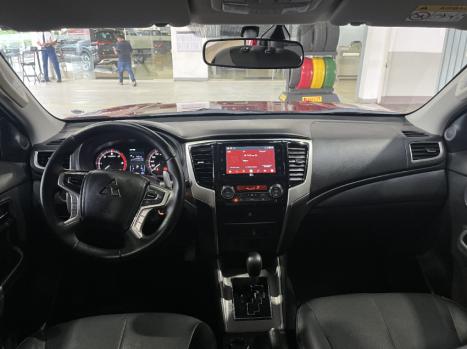 MITSUBISHI L 200 Triton 2.4 16V SPORT HPE 4X4 CABINE DUPLA TURBO DIESEL AUTOM�TICO, Foto 12