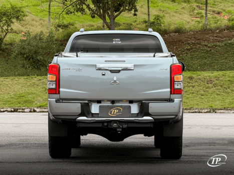 MITSUBISHI L 200 Triton 2.4 16V SPORT HPE 4X4 CABINE DUPLA TURBO DIESEL AUTOMÁTICO, Foto 5
