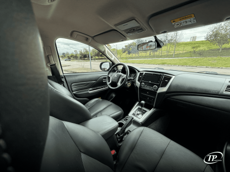 MITSUBISHI L 200 Triton 2.4 16V SPORT HPE 4X4 CABINE DUPLA TURBO DIESEL AUTOMÁTICO, Foto 11