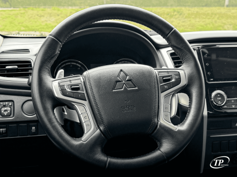 MITSUBISHI L 200 Triton 2.4 16V SPORT HPE 4X4 CABINE DUPLA TURBO DIESEL AUTOMÁTICO, Foto 12