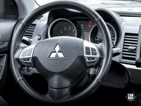 MITSUBISHI Lancer 2.0 16V 4P AUTOMÁTICO, Foto 9