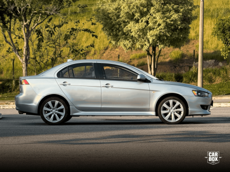 MITSUBISHI Lancer 2.0 16V 4P AUTOMÁTICO, Foto 4