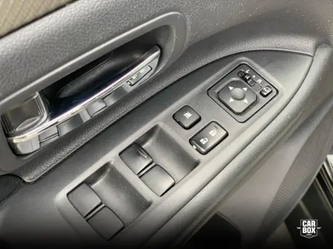 MITSUBISHI Outlander 2.0 16V 4P AUTOM�TICO, Foto 16