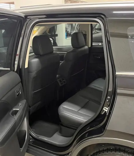 MITSUBISHI Outlander 3.0 V6 24V 4P HPE-S AWD AUTOM�TICO, Foto 10