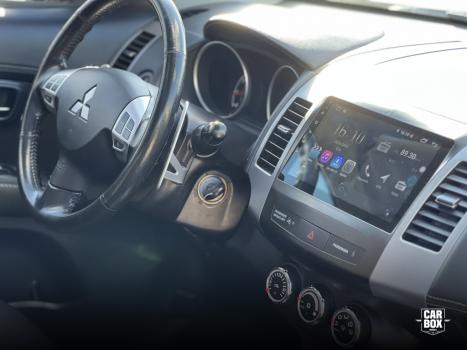 MITSUBISHI Outlander 3.0 V6 24V 4P GT 4X4 AUTOM�TICO, Foto 6