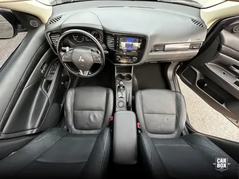 MITSUBISHI Outlander 2.0 16V 4P AUTOM�TICO, Foto 8