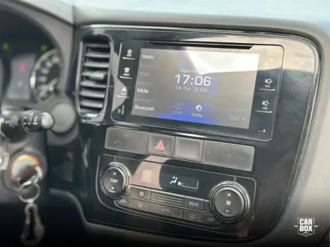 MITSUBISHI Outlander 2.0 16V 4P AUTOM�TICO, Foto 9