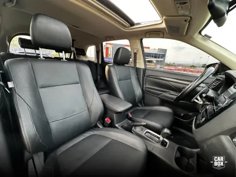 MITSUBISHI Outlander 2.0 16V 4P AUTOM�TICO, Foto 12