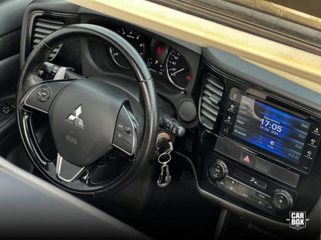 MITSUBISHI Outlander 2.0 16V 4P AUTOM�TICO, Foto 6