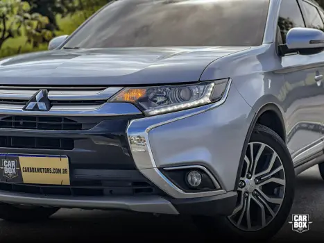 MITSUBISHI Outlander 2.0 16V 4P AUTOM�TICO, Foto 15