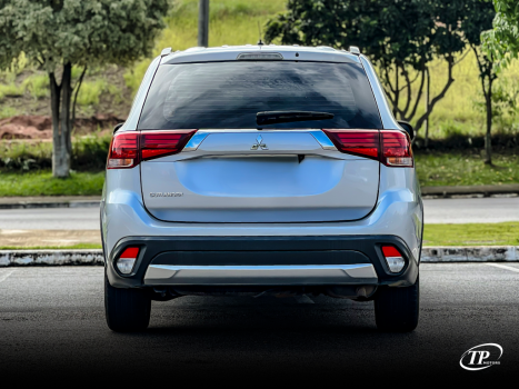 MITSUBISHI Outlander 2.0 16V 4P AUTOM�TICO, Foto 5