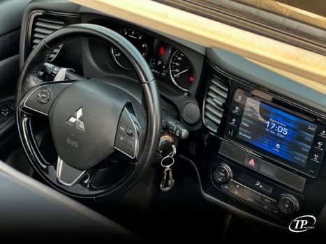 MITSUBISHI Outlander 2.0 16V 4P AUTOM�TICO, Foto 7