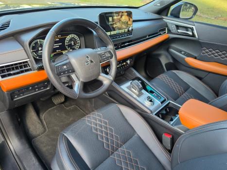 MITSUBISHI Outlander 2.4 16V 4P 4X4 AUTOM�TICO, Foto 5