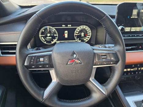 MITSUBISHI Outlander 2.4 16V 4P 4X4 AUTOM�TICO, Foto 11