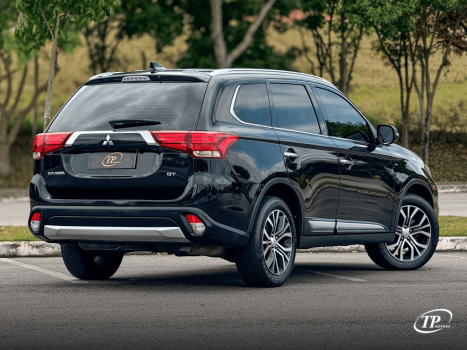 MITSUBISHI Outlander 3.0 V6 24V 4P GT 4X4 AUTOMÁTICO, Foto 5