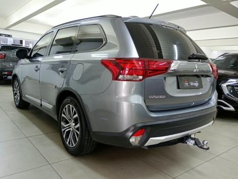 MITSUBISHI Outlander 2.0 16V 4P AUTOMÁTICO, Foto 3