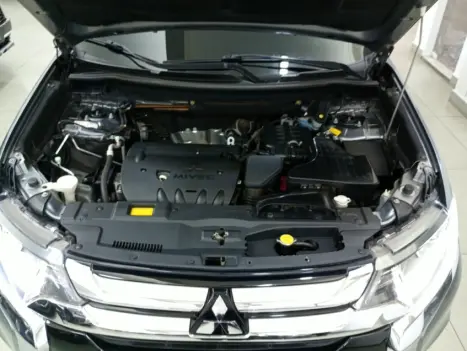 MITSUBISHI Outlander 2.0 16V 4P AUTOMÁTICO, Foto 11