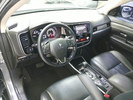 MITSUBISHI Outlander 3.0 V6 24V 4P HPE-S AWD 7 LUGARES AUTOMÁTICO, Foto 5