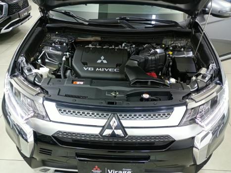 MITSUBISHI Outlander 3.0 V6 24V 4P HPE-S AWD 7 LUGARES AUTOMÁTICO, Foto 8
