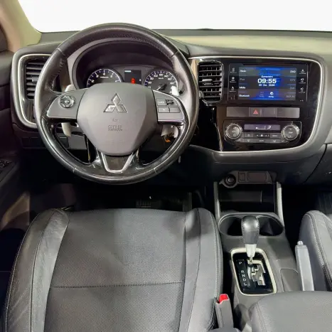 MITSUBISHI Outlander 3.0 V6 24V 4P HPE-S AWD 7 LUGARES AUTOMÁTICO, Foto 16