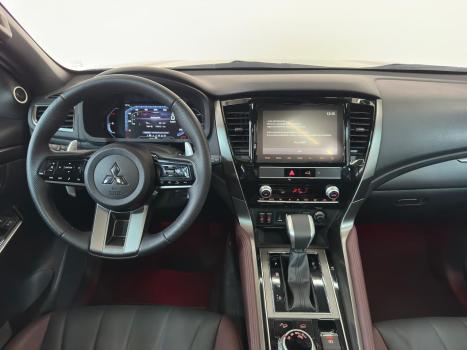 MITSUBISHI Pajero 2.5 4P HD 4X4 TURBO DIESEL INTERCOOLER, Foto 7