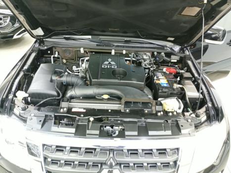 MITSUBISHI Pajero 3.2 16V 4P 4X4 7 LUGARES HPE TURBO DIESEL INTERCOOLER AUTOMÁTICO, Foto 12