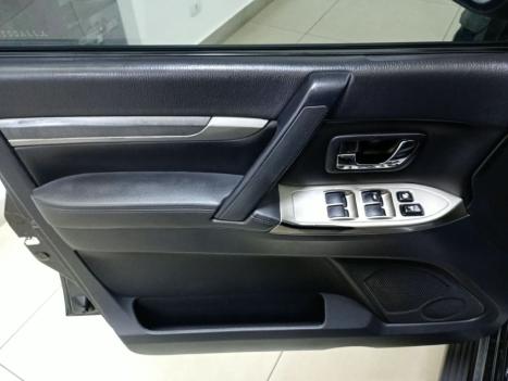MITSUBISHI Pajero 3.2 16V 4P 4X4 7 LUGARES HPE TURBO DIESEL INTERCOOLER AUTOMÁTICO, Foto 15