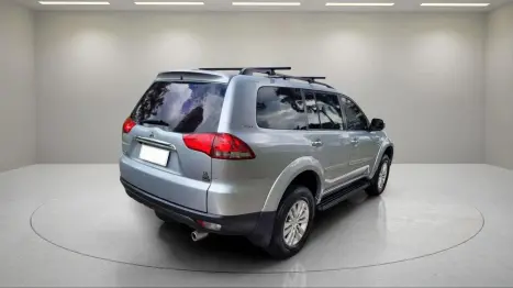 MITSUBISHI Pajero Dakar 3.5 V6 24V 4P HPE FLEX 4X4 7 LUGARES AUTOM�TICO, Foto 4