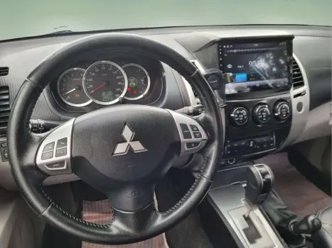 MITSUBISHI Pajero Dakar 3.5 V6 24V 4P HPE FLEX 4X4 7 LUGARES AUTOM�TICO, Foto 11