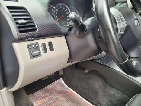 MITSUBISHI Pajero Dakar 3.5 V6 24V 4P HPE FLEX 4X4 7 LUGARES AUTOM�TICO, Foto 12