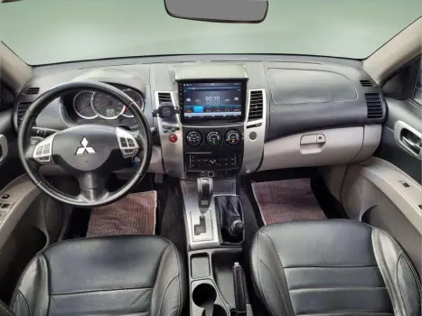 MITSUBISHI Pajero Dakar 3.5 V6 24V 4P HPE FLEX 4X4 7 LUGARES AUTOM�TICO, Foto 14