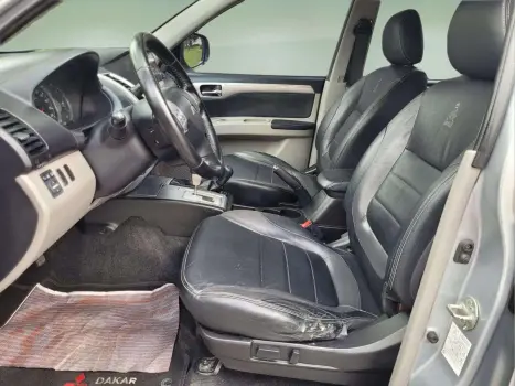 MITSUBISHI Pajero Dakar 3.5 V6 24V 4P HPE FLEX 4X4 7 LUGARES AUTOM�TICO, Foto 16