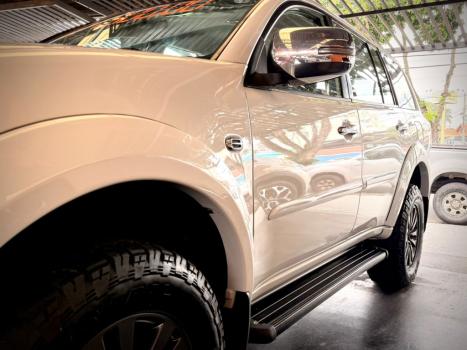 MITSUBISHI Pajero Dakar 3.2 16V 4P HPE 4X4  7 LUGARES TURBO INTECOOLER DIESEL AUTOM�TICO, Foto 2