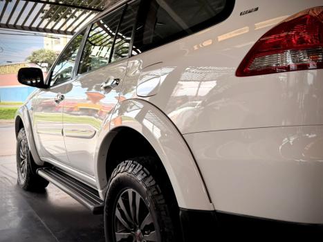 MITSUBISHI Pajero Dakar 3.2 16V 4P HPE 4X4  7 LUGARES TURBO INTECOOLER DIESEL AUTOM�TICO, Foto 9