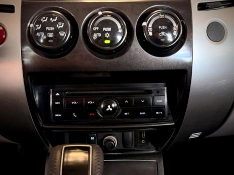 MITSUBISHI Pajero Dakar 3.2 16V 4P HPE 4X4  7 LUGARES TURBO INTECOOLER DIESEL AUTOM�TICO, Foto 21