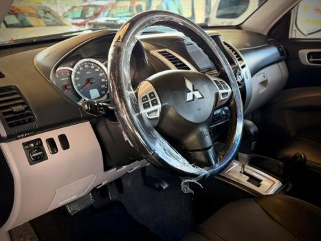 MITSUBISHI Pajero Dakar 3.2 16V 4P HPE 4X4  7 LUGARES TURBO INTECOOLER DIESEL AUTOM�TICO, Foto 13