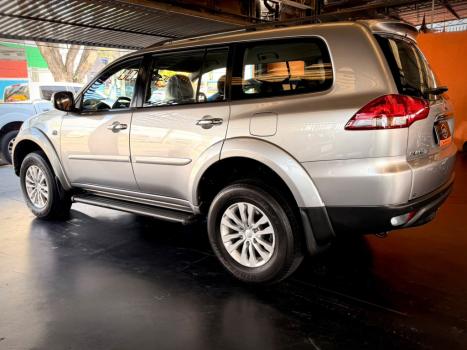 MITSUBISHI Pajero Dakar 3.5 V6 24V 4P HPE FLEX 4X4 7 LUGARES AUTOM�TICO, Foto 8