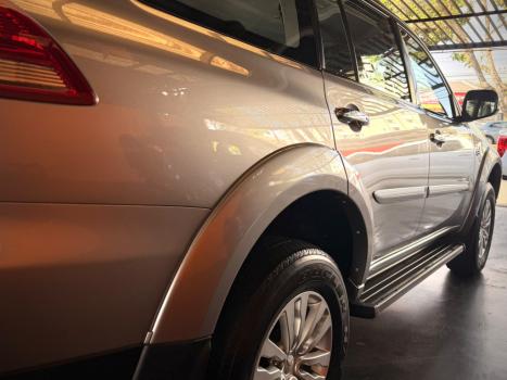 MITSUBISHI Pajero Dakar 3.5 V6 24V 4P HPE FLEX 4X4 7 LUGARES AUTOM�TICO, Foto 12