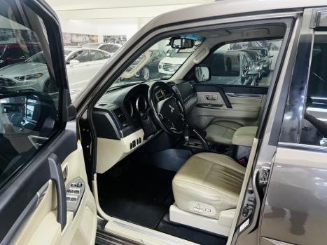 MITSUBISHI Pajero Full 3.2 16V 4P HPE 4X4 TURBO DIESEL INTERCOOLER AUTOMTICO, Foto 7