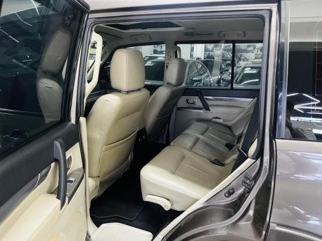 MITSUBISHI Pajero Full 3.2 16V 4P HPE 4X4 TURBO DIESEL INTERCOOLER AUTOMTICO, Foto 10