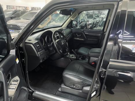MITSUBISHI Pajero Full 3.8 V6 24V 4P HPE 4X4 AUTOMTICO, Foto 7